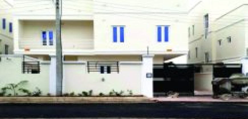 Fully Serviced 5 Bedroom Detached Duplex, Emmanuel Keshi Street, Magodo Phase 2